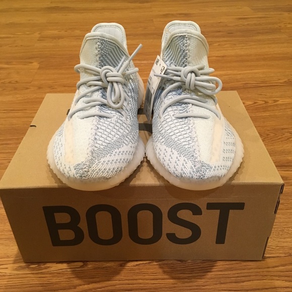 Adidas Yeezy Boost 350 V2 Cloud White Sz 8.5 WMNS - Picture 3 of 8